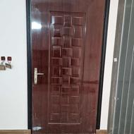 درب ورودی چپ بازشو سالم و با کیفیت فوری