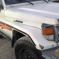 تویوتا لند کروز 86