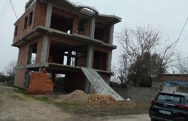 ویلایی نیمه کاره بهترین لوکیشن حدفاصل فرودگاه دشت ناز سازی