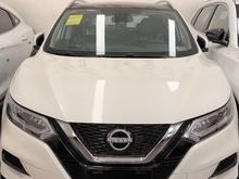 نیسان قشقایی 2024 سفید در شیپور