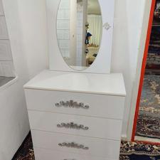 میزآرایش چهارکشوجنس ام دی اف