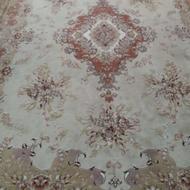 فرش کرمی 9متری ارامشهد سالم وتمیز