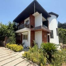 فروشویلا روبه روی دریاکنار200متری لوکیشن قوی شیک