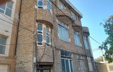 فروش ساختمان ویلایی در 3 طبقه