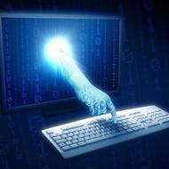 خانم آشنا به امور کامپیوتری و کانال های تلگرامی