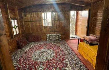 کلبه چوبی دنج