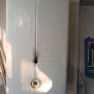 آبگرمکن دیواری بوتان در حد تمیز سرویس شده