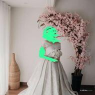 لباس عروس سفید به همراه تجهیزات کاملش