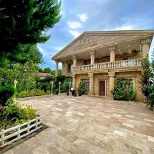 ویلا باغ 400متری نما کلاسیک همراه با استخر فعال