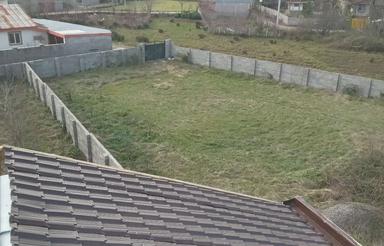 زمین دوکله دور دیوار