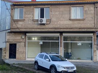 دوباب مغازه وبالاش خونه