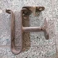 قفل پدال ماشینها