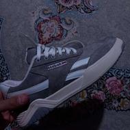 کفش ریبوک صفر سایز44و43