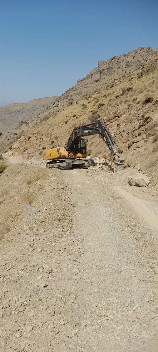 راننده بیل مکانیکی با سابقه کاری بلا - محمد ح