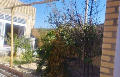 زمین باغی انارموقعیت لب جاده اصلی