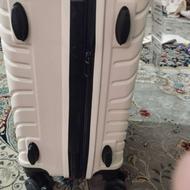 چمدان نو استفاده نشده