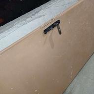 درب چوبی کاملا سالم