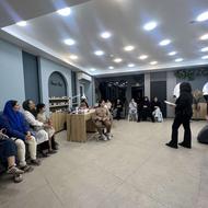 نیروی خدماتی سالن زیبایی