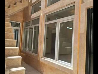 ویلایی 135 متری یک طبقه نو ساز راه آهن