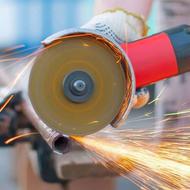 نیازمند نیروی کار آقا