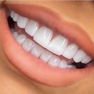 خدمات دندانپزشکی و زیبایی چکی