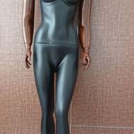 مانکن زنانه،کولر گازی ،رگال