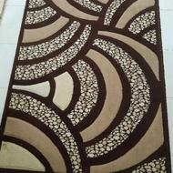 فرش درحدنو بدون پارگی وخرابی درابعاد 1در1ونیم