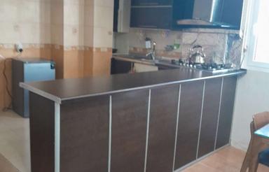 واحد 80متری دوخوابه سرویس تخت دونفره ویک نفره تمیز