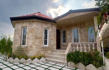 ویلاشهرکی سندار با گیت نگهبانی زیباکنار