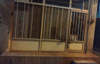 خونه با مغازه واقع در خیابان بیهقی کهنه گل 90 متر