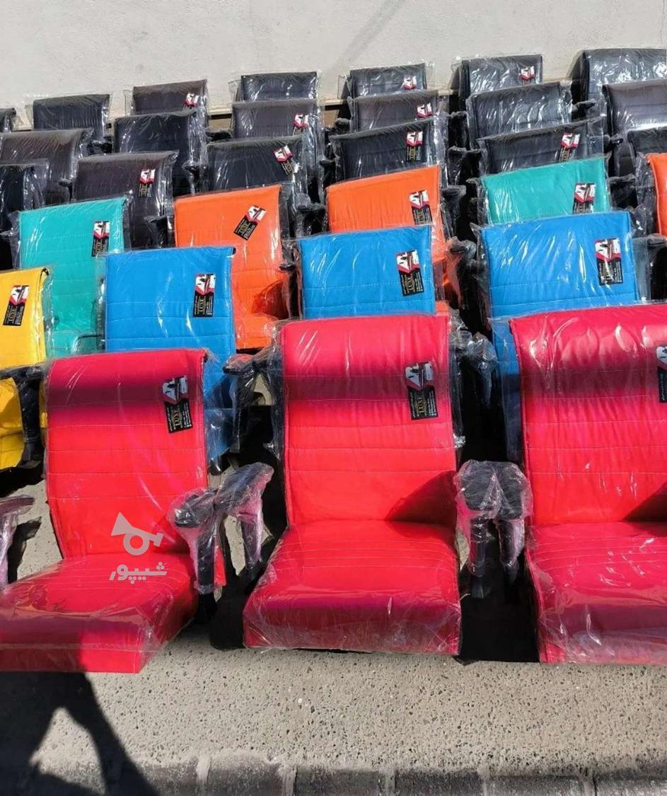 پخش عمده انواع صندلی جکدار اداری و مدیریتی و آرایشگاهی