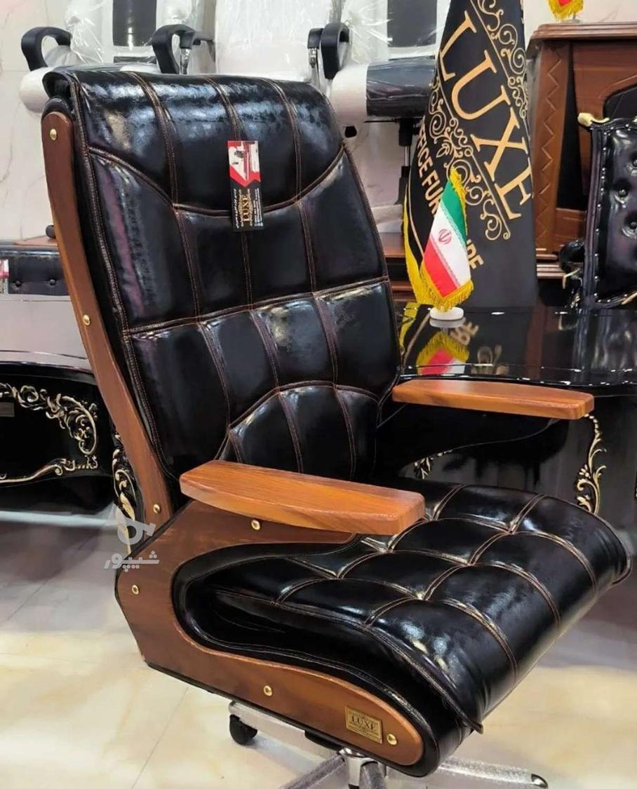 پخش عمده انواع صندلی جکدار اداری و مدیریتی و آرایشگاهی