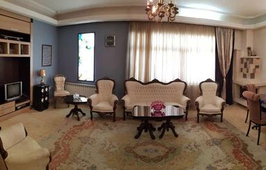 87متر ابتدا اقبال/فول/دونبش چسبیده به مترو