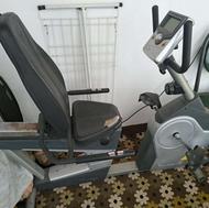 دوچرخه ثابت خارجی باشگاهی که خیلی خیلی کم ازش استفاده شده