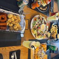 استخدام کمک آشپز فست فود