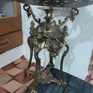 کنارسالنی الومینیومی. رنگ برنز . 5 میلیون . بخاطر نداشتن جا