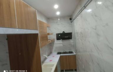 زمین دونبش سیصد متر صدوبیست متر ویلای نوساخت