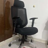 صندلی اداری کادی نو