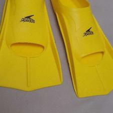 فین قدرتی شنا