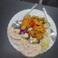 همکار خانوم برای بوفه باشگاه