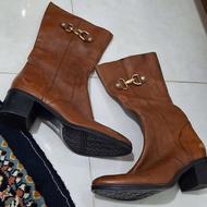 بوت بلند زنانه چرم سایز 40