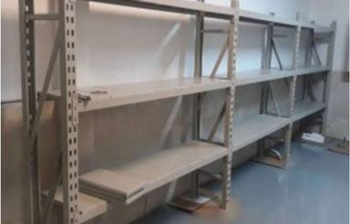 انباری به متراژ 45 متر جهت انبار و تولیدی کم صدا