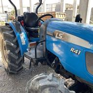 تراکتور ال اس آر 41