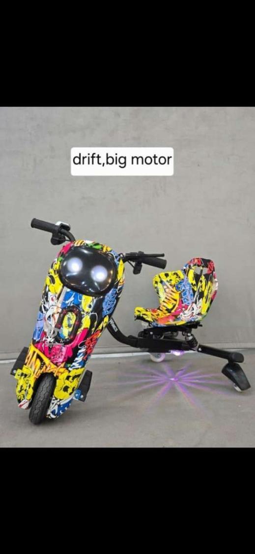 حراج بزرگ اسکوتر شیک