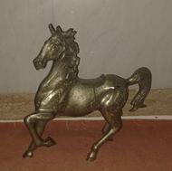 مجسمه فلزی برنجی