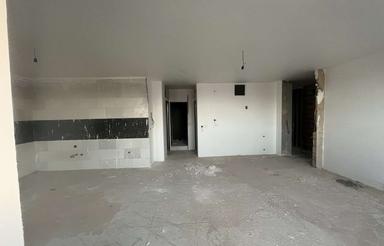 93متری شهیدان کاظمی-نوساز شرکتی- پارکینگ رمپ تحویل یک ماه