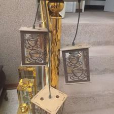 لوستر سه شاخه چوبی سالم وتمیز