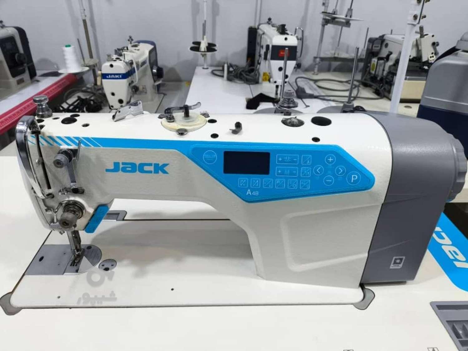 خریدار انواع چرخ خیاطی هستم