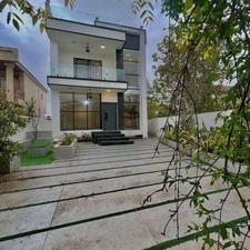 تریبلکس 300متری همراه با استخر فعال 