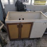 کابینت زیر ظرفشوی